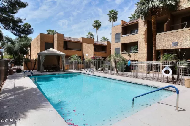 MLS: 6405925 Condo For Sale