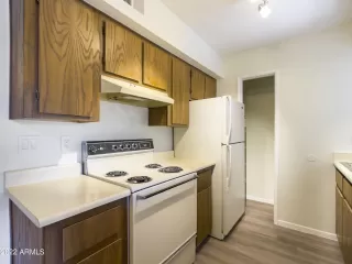Photo #6: 6405925 Listing 