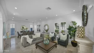 Photo #6: 6405929 Listing