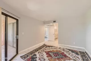 Photo #6: 6406012 Listing