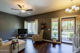 Photo #4: 6406141 Listing