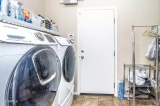 Photo #5: 6406155 Listing