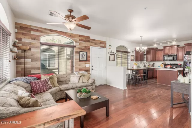 MLS: 6406159 Condo For Sale