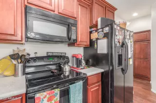 Photo #6: 6406159 Listing 