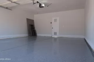 Photo #5: 6406165 Listing