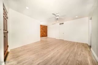 Photo #3: 6406198 Listing