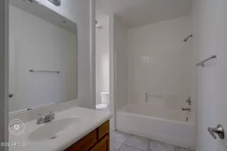 Photo #6: 6406210 Listing