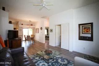 Photo #5: 6406227 Listing