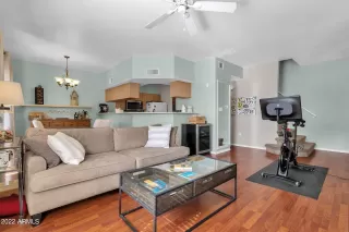 Photo #5: 6406285 Listing 