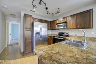 Photo #5: 6406480 Listing