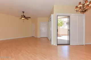 Photo #5: 6406526 Listing