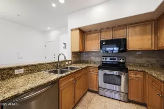 Photo #2: 6406612 Listing