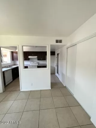 Photo #3: 6406625 Listing