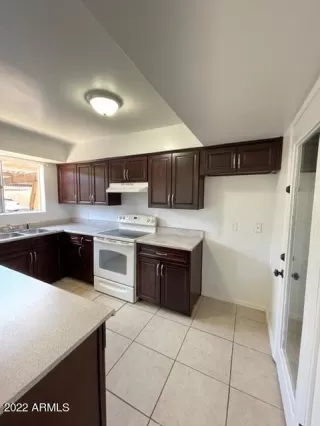 Photo #5: 6406625 Listing