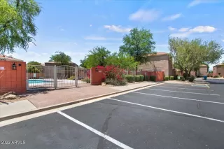 Photo #4: 6406662 Listing