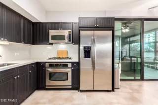 Photo #5: 6406709 Listing