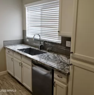 Photo #6: 6406776 Listing