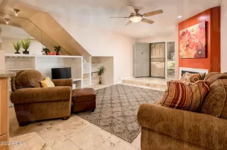 Photo #4: 6406911 Listing