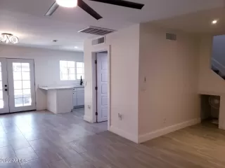 Photo #4: 6406954 Listing 