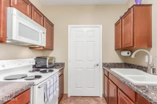 Photo #5: 6407193 Listing 