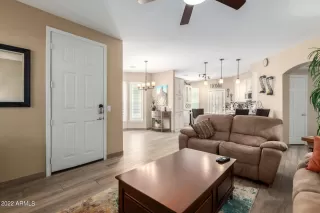 Photo #5: 6407224 Listing