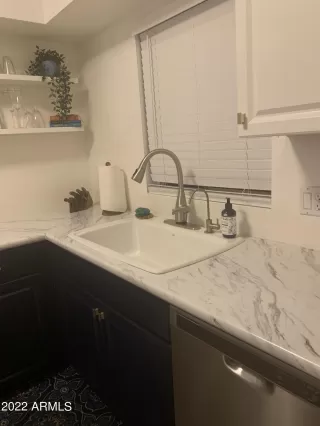 Photo #5: 6407444 Listing