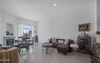 Photo #5: 6407445 Listing