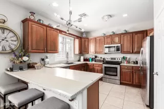 Photo #1: 6407488 Listing 