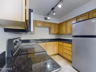 Photo #2: 6407499 Listing 