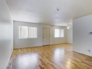 Photo #5: 6407499 Listing 