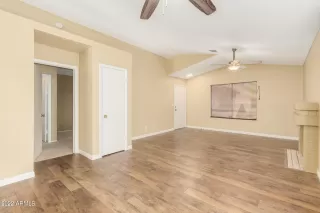 Photo #6: 6407576 Listing