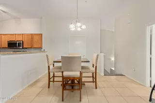 Photo #5: 6407786 Listing