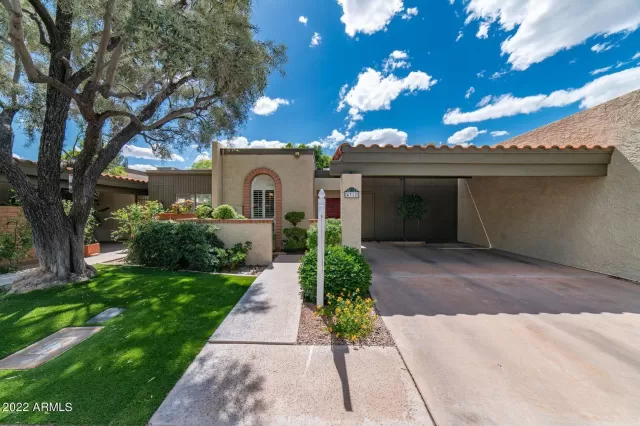 MLS: 6408083 Condo For Sale