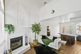 Photo #1: 6408119 Listing