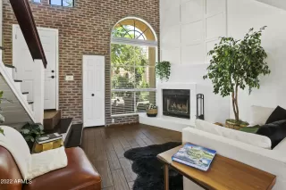 Photo #4: 6408119 Listing