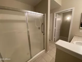 Photo #6: 6408195 Listing