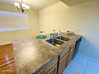 Photo #4: 6408197 Listing