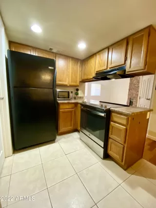 Photo #5: 6408197 Listing