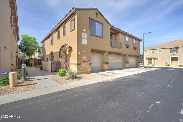 MLS: 6408268 Condo For Sale