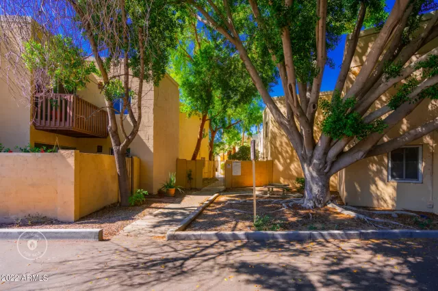 MLS: 6408384 Condo For Sale