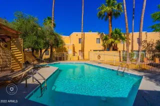 Photo #6: 6408384 Listing