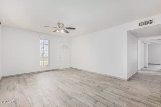 Photo #4: 6408393 Listing