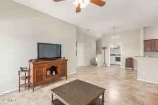 Photo #3: 6408400 Listing 