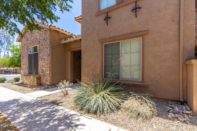 MLS: 6408427 Condo For Sale