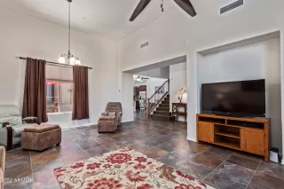 Photo #2: 6408427 Listing