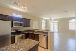 Photo #1: 6408437 Listing 