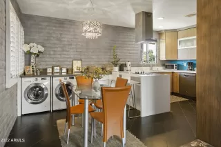 Photo #2: 6408458 Listing 