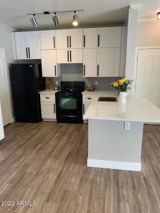 Photo #3: 6408938 Listing