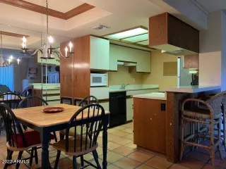 Photo #4: 6408994 Listing 