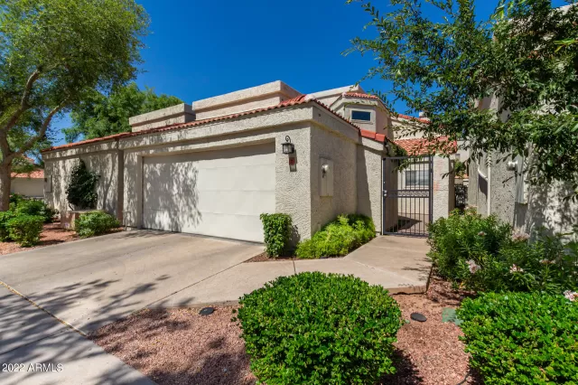 MLS: 6409021 Condo For Sale